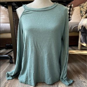 One sided cold shoulder light sweatshirt/sweater